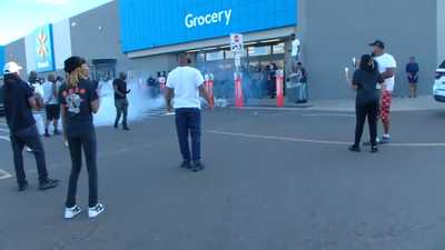 Senatobia officer placed on leave, tear gas deployed as hundreds protest death of 1-year-oldwapt