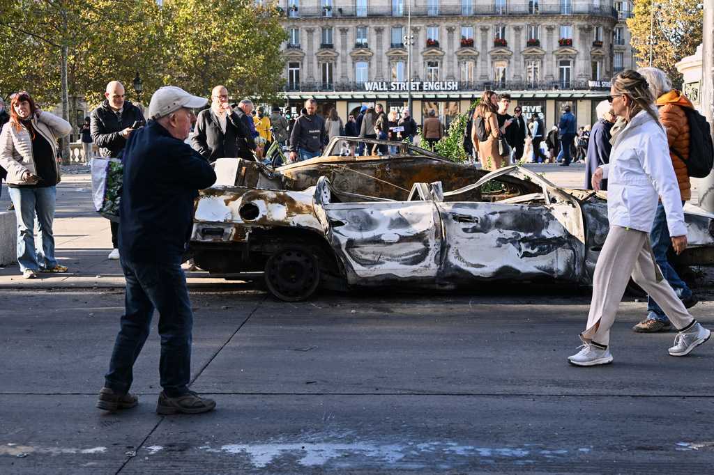 France's Macron condemns rioting at nationwide protests