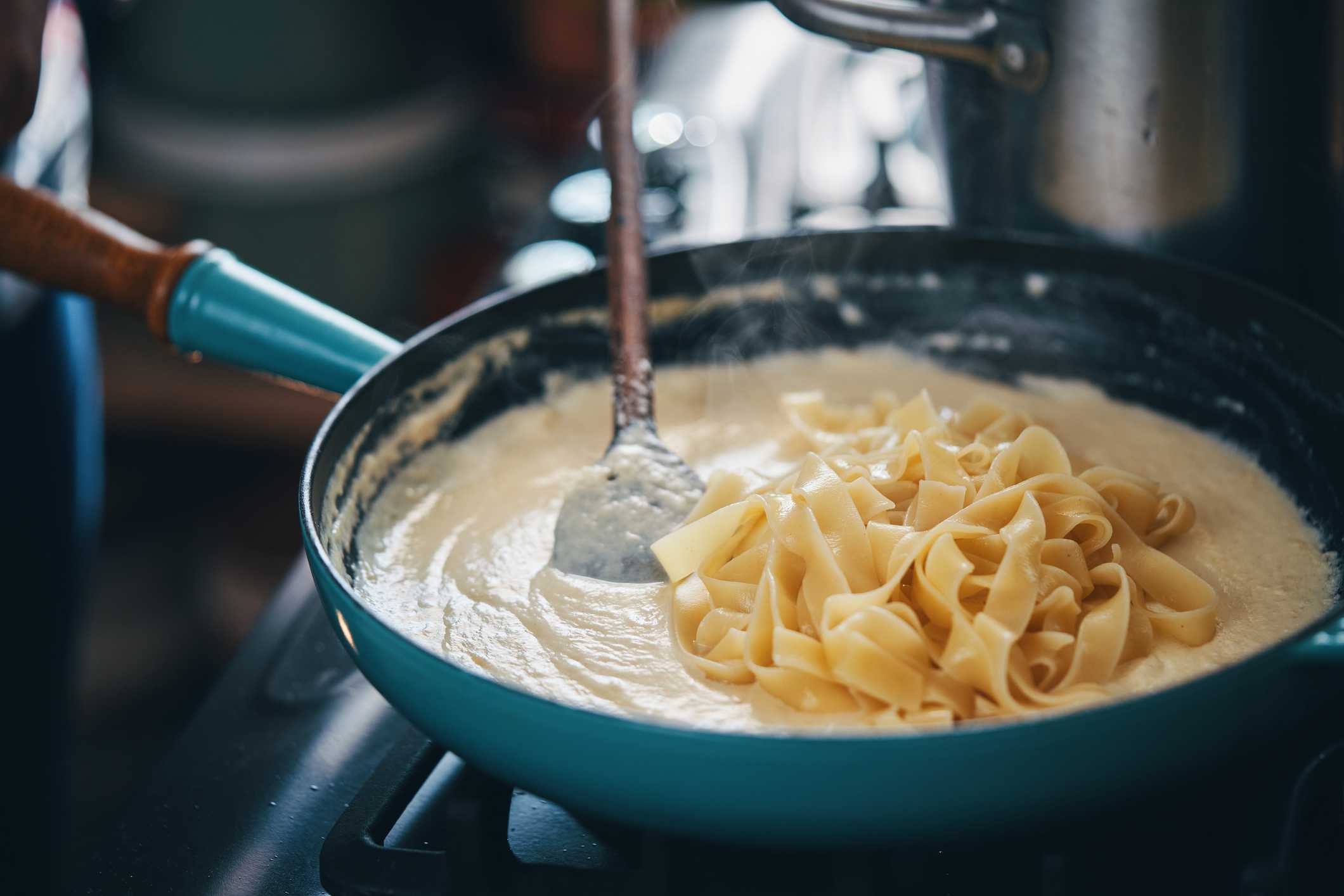 Alfredo sauce recalled in dozens of states over salmonella risk