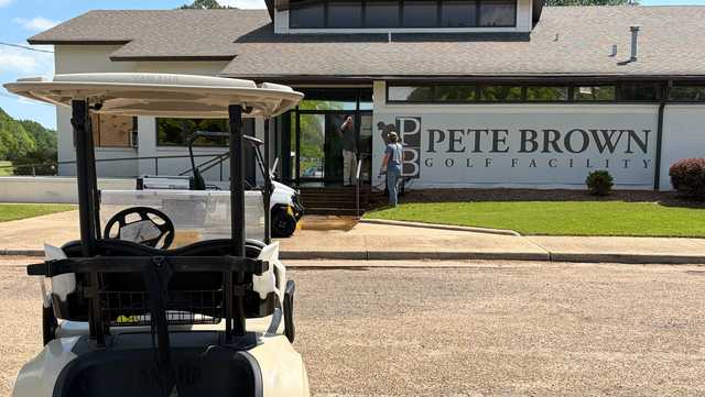 Governor vetoes funding for Jackson airport, golf course upgrades