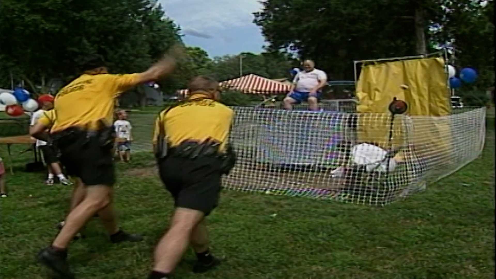 Bellevue neighbors unite for National Night Out event in 1999