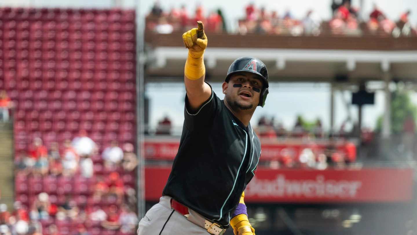 Homer in 8th sends Diamondbacks past Reds 5-3 in latest series loss for Cincinnati