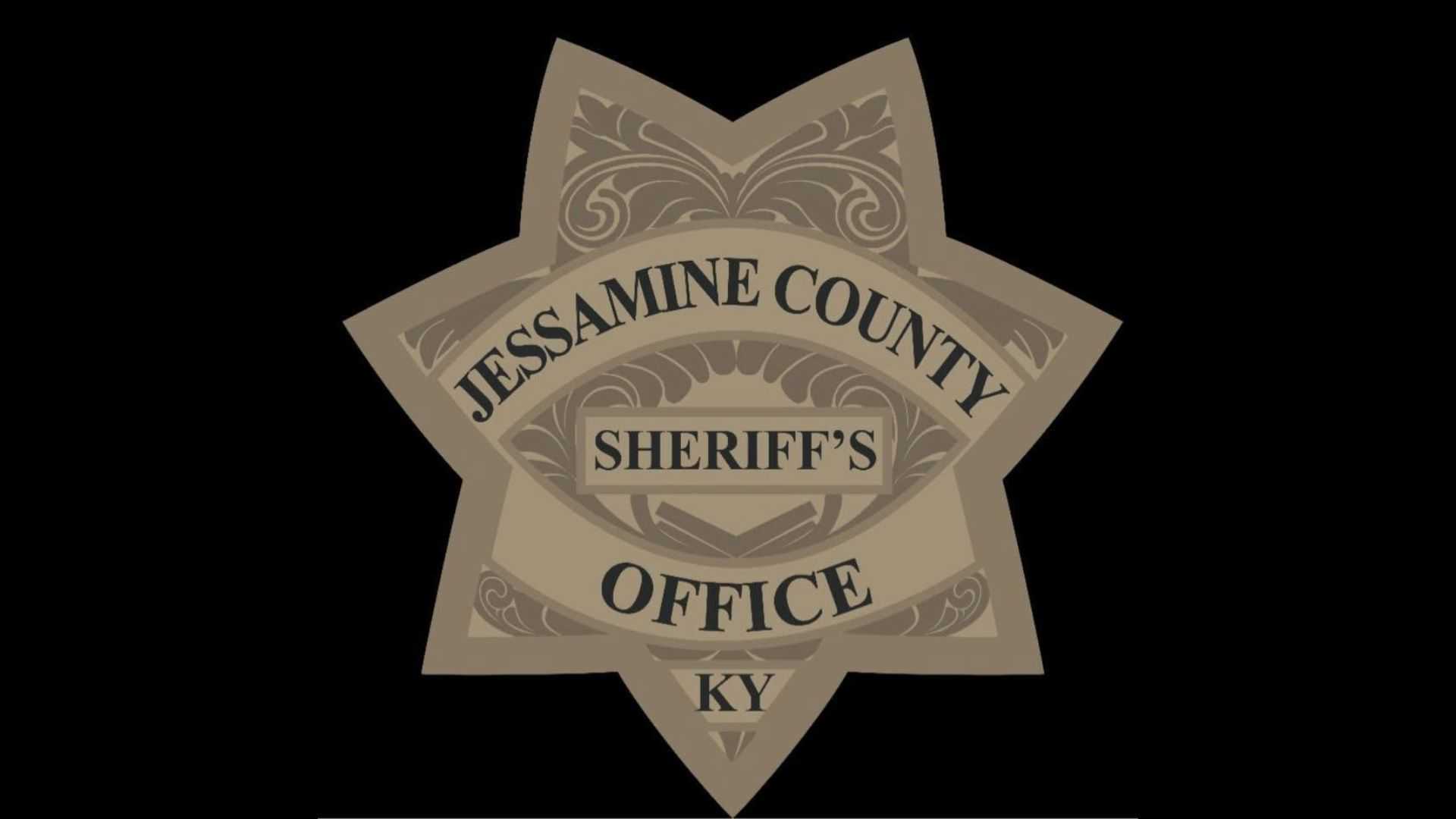 Sheriff: Two dead in central Kentucky plane crash