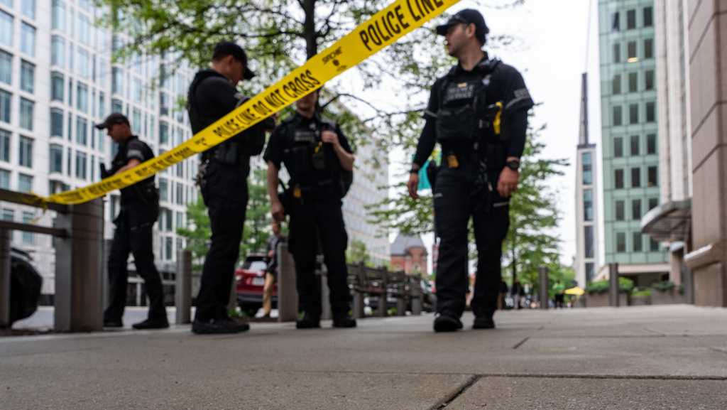 Bystander in serious condition after shooting near White House