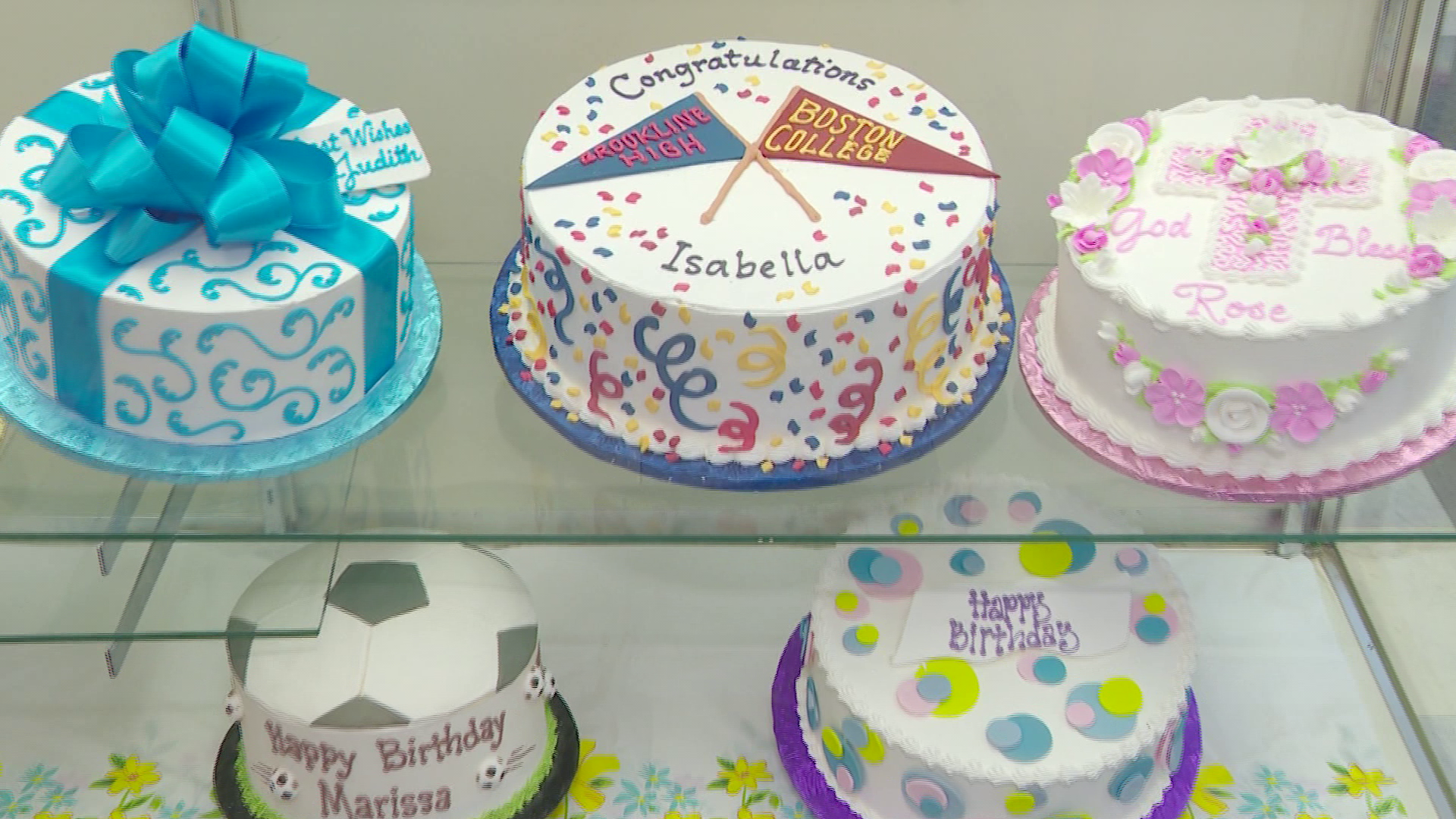 Mass. bakery celebrates 40 years of 'taking the cake' for major Boston events
