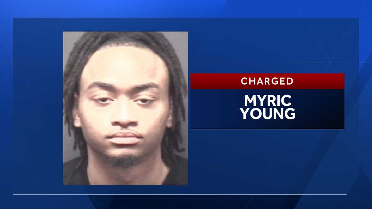 Man charged with having AR-15 on North Carolina community college property