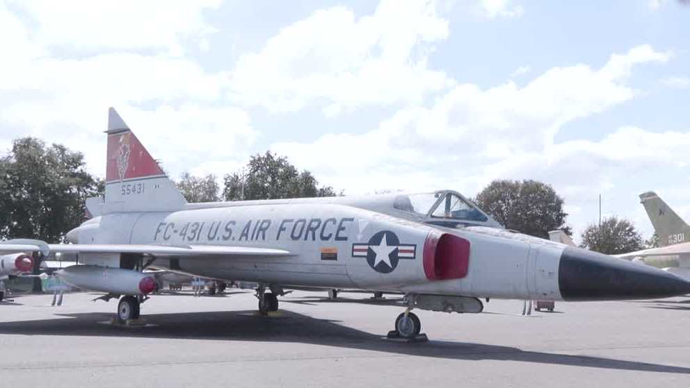 Volunteers clean historic military planes at California museum