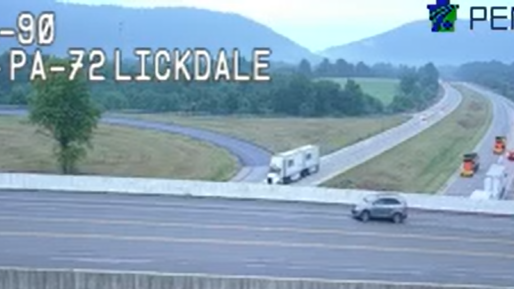 Crash shuts down stretch of I-81 in Lebanon County