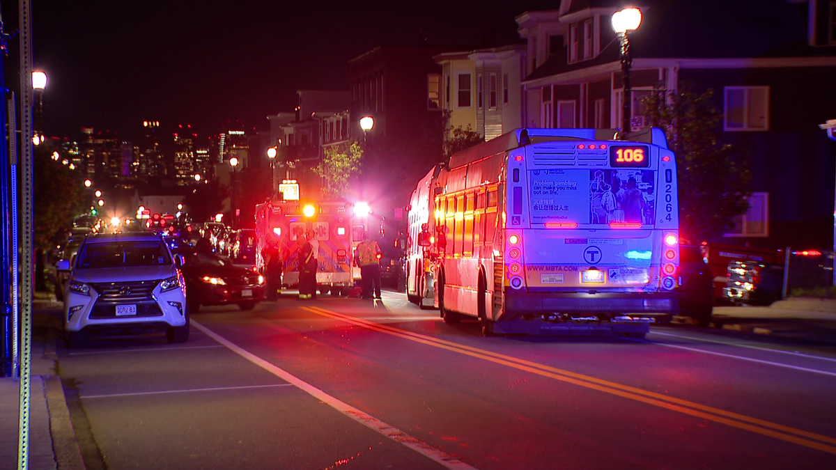 MBTA bus struck by hit-and-run driver in Everett, police say
