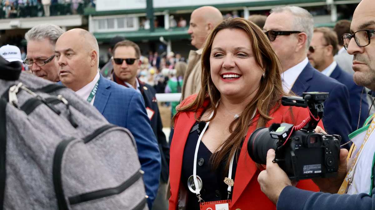Cherie DeVaux becomes the first female trainer to win the Kentucky Derby