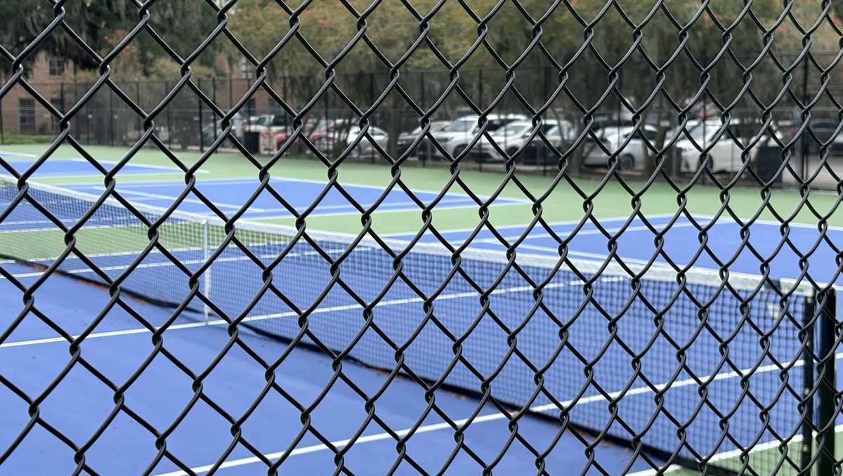 Forsyth Park tennis court renovations wrap up in time for fall weather