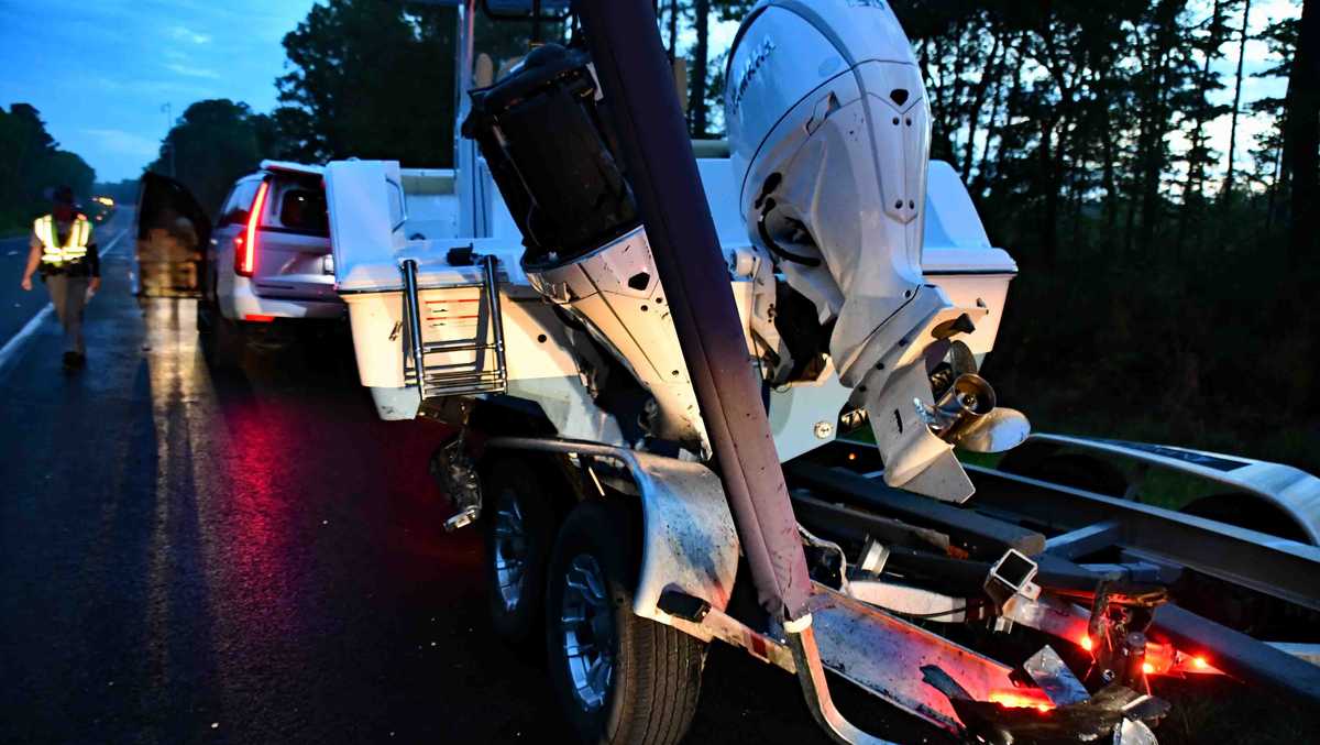 Pictures show aftermath of SC interstate construction zone crash involving boat