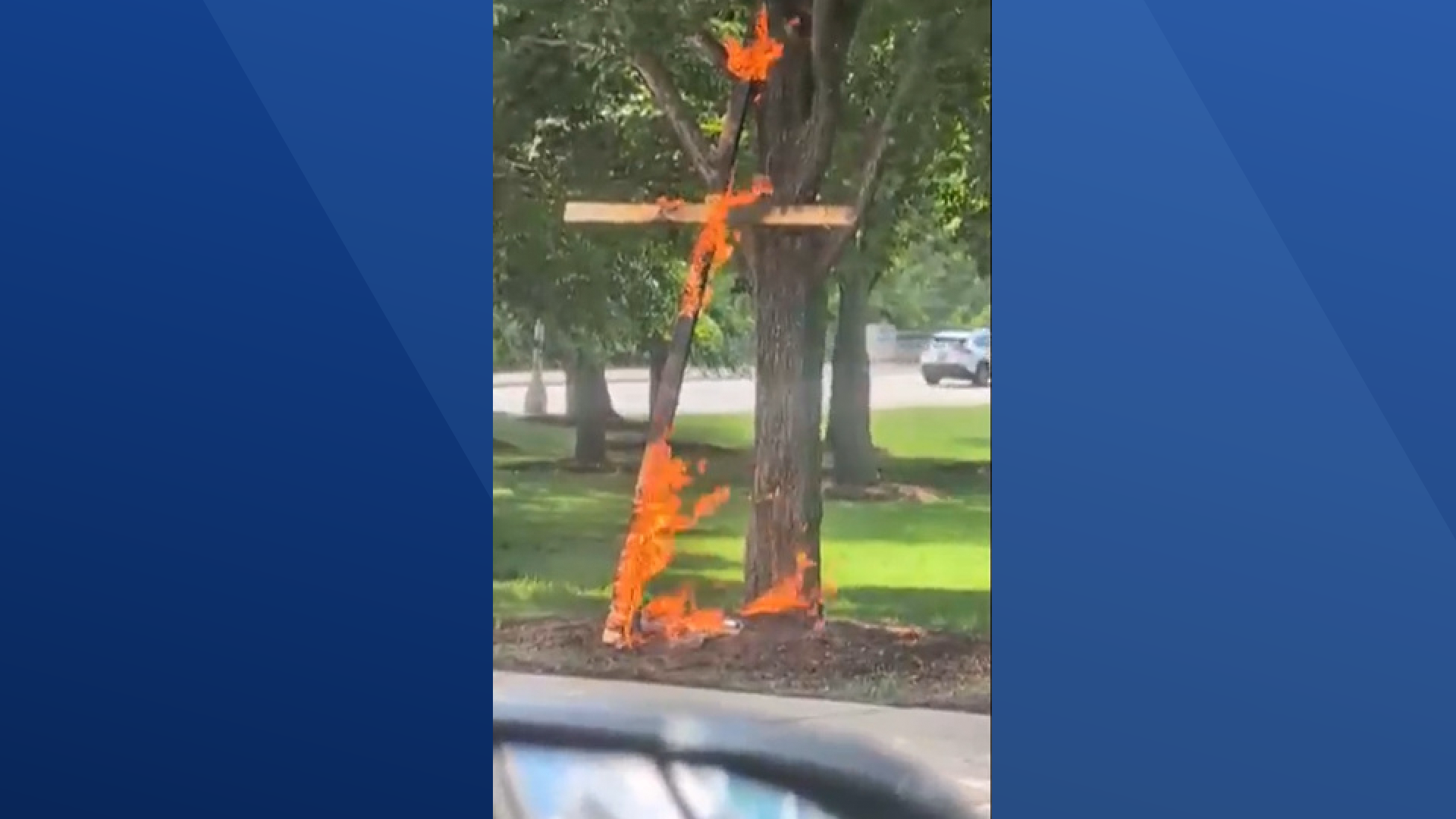 Burning cross found in Chicago park sparks police investigation