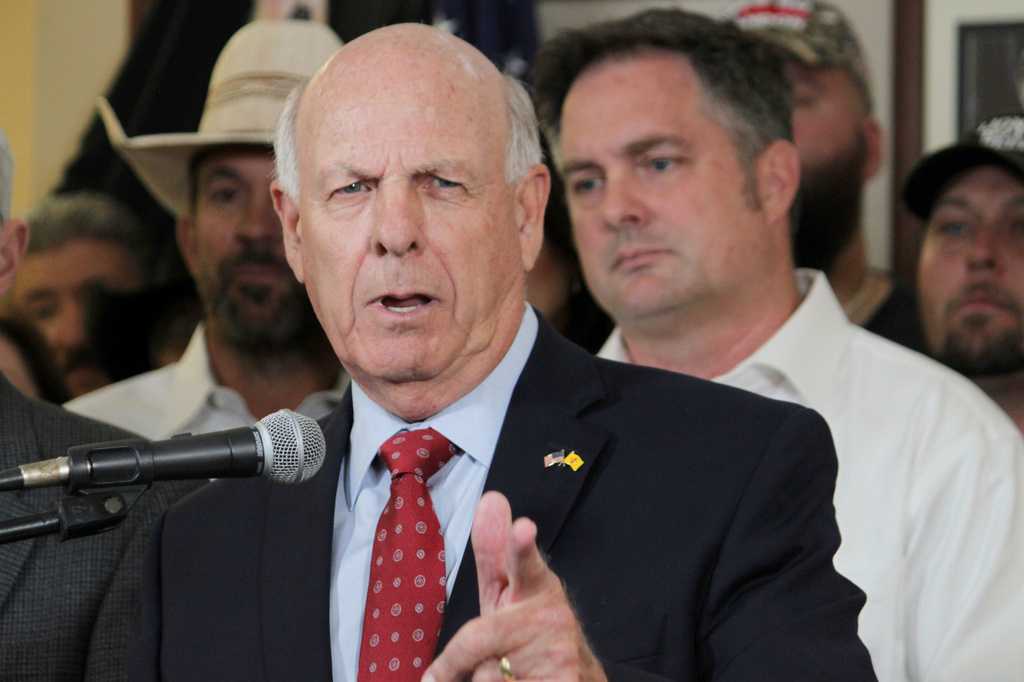 wmtw.com - SUSAN MONTOYA BRYAN and MATTHEW BROWN Associated Press - Senate confirms Trump's pick to lead federal land agency as drilling and mining expand