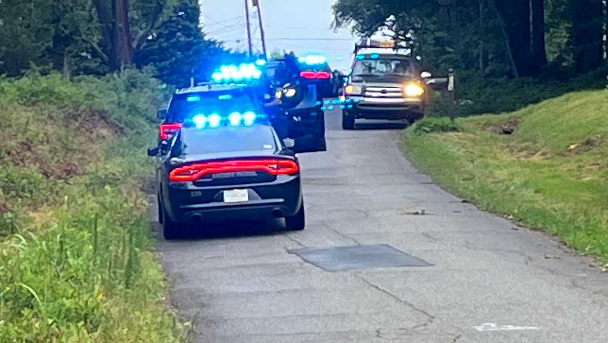 Man injured in stabbing following altercation, deputies say