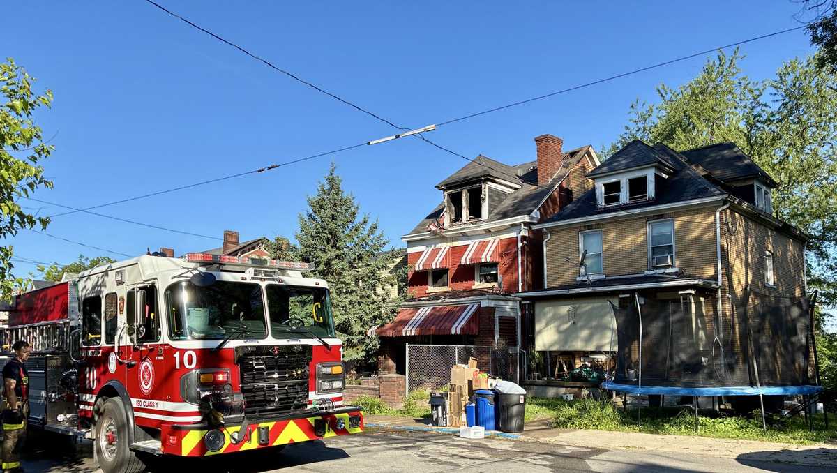 Fire breaks out in Pittsburgh's Hill District, flames spread to home next door