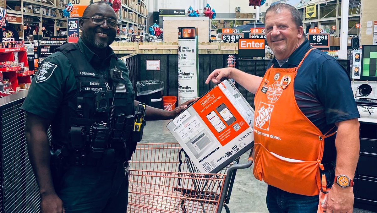 Deputy wellness check leads to donated AC unit for North Fort Myers resident amid summer heat