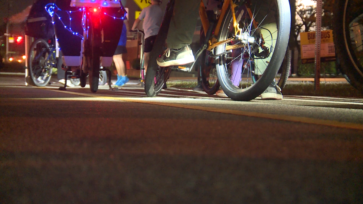 'Bike Buses' growing across Greater Cincinnati as safe, healthy way to get kids to school