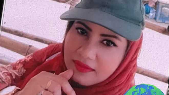 نيلوفا إسمين