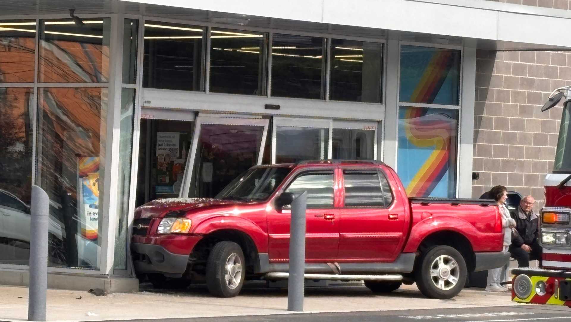Truck smashes through front doors at Aldi in Allegheny County