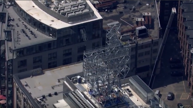 'Yeah, pretty Boston:' Iconic CITGO sign draws laughs with temporary shape