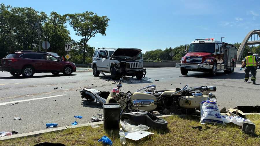 Police: Man killed in Maine motorcycle crash after driver fails to ...