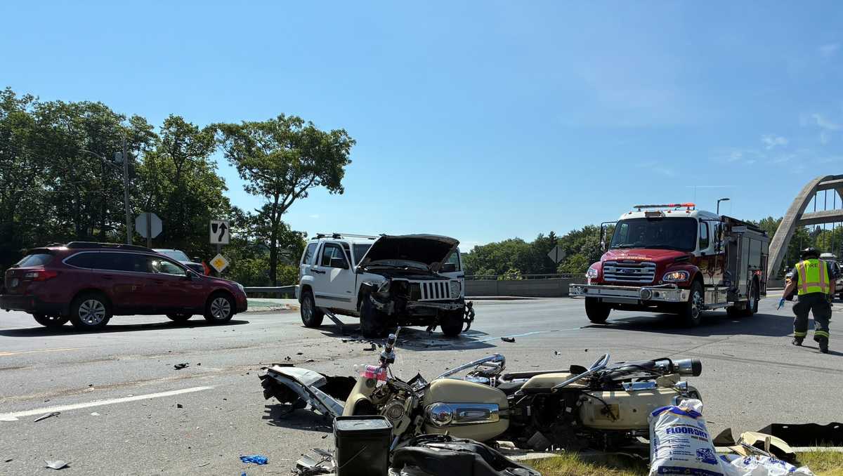 Man killed in Norridgewock motorcycle crash after driver fails to yield, police say
