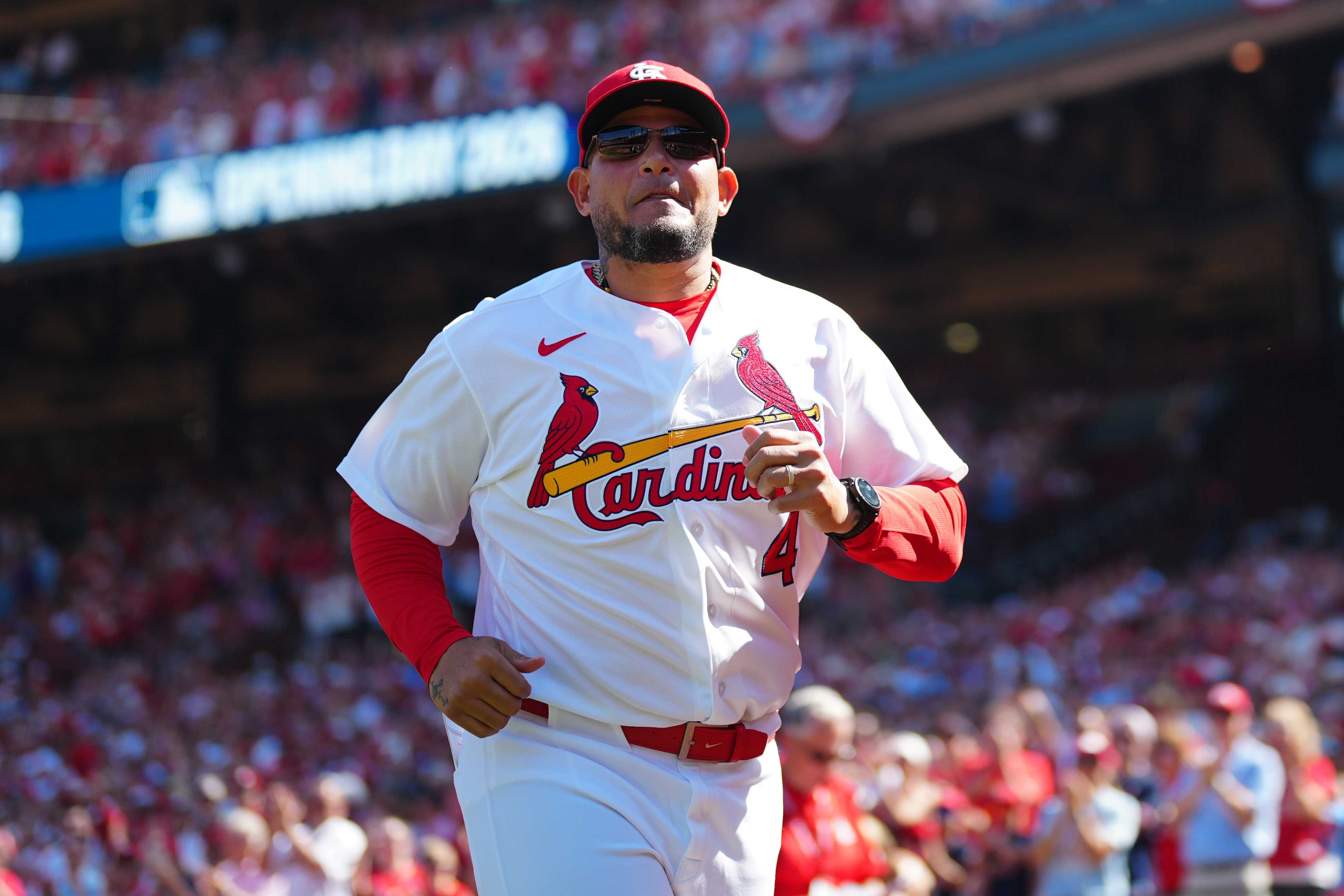 Plane crashes en route to pick up MLB legend, killing two