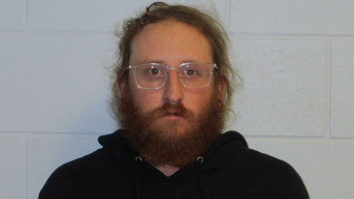 Maine man accused of having an intimate relationship with minor - WMTW