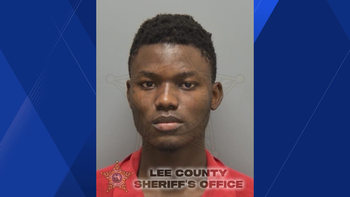21-year-old accused of driving 105 mph on State Road 82 in Lee County, arrested for super speeding