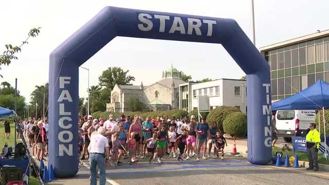 Runners compete in Harrisburg Mile despite high temperatures