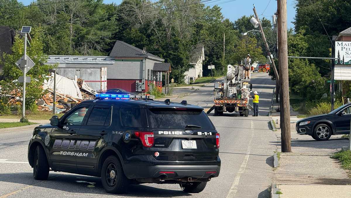 Vehicle crashes into the front of Lisbon business, causing major traffic impacts