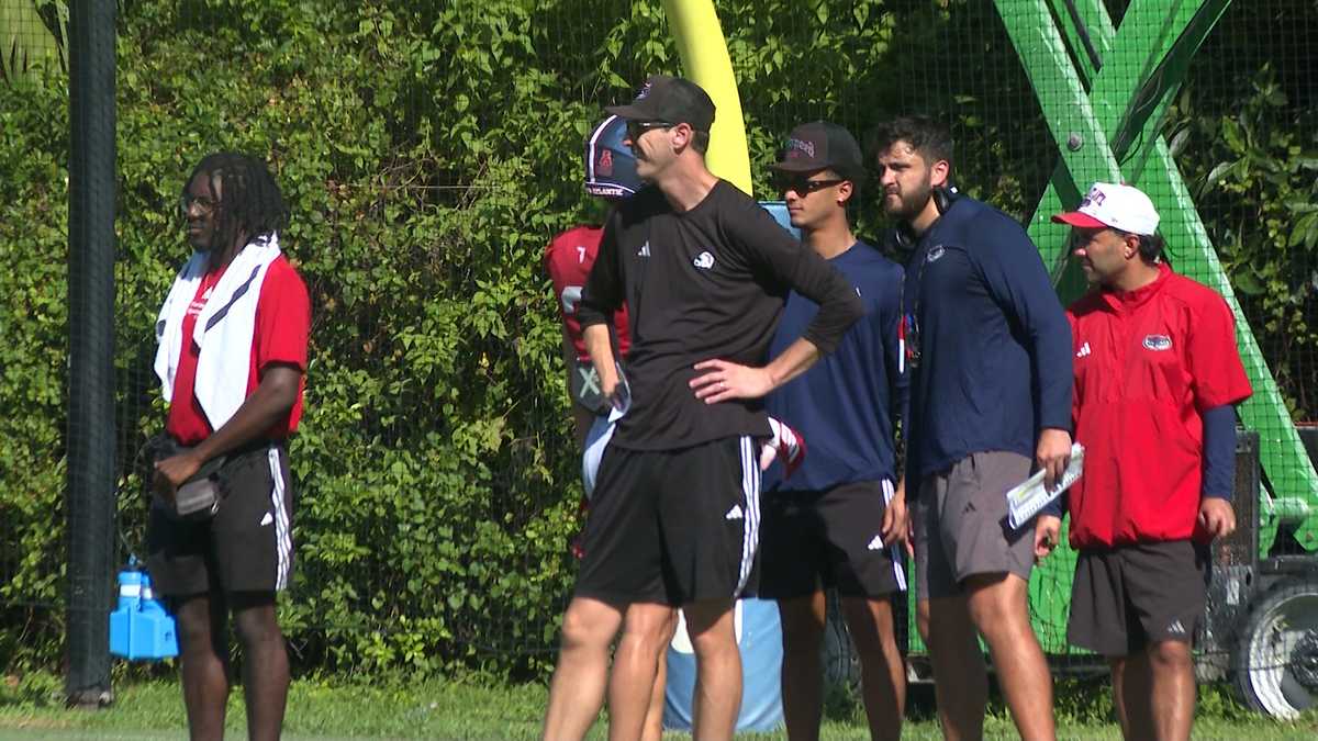 Florida Atlantic looks to keep momentum going at Army