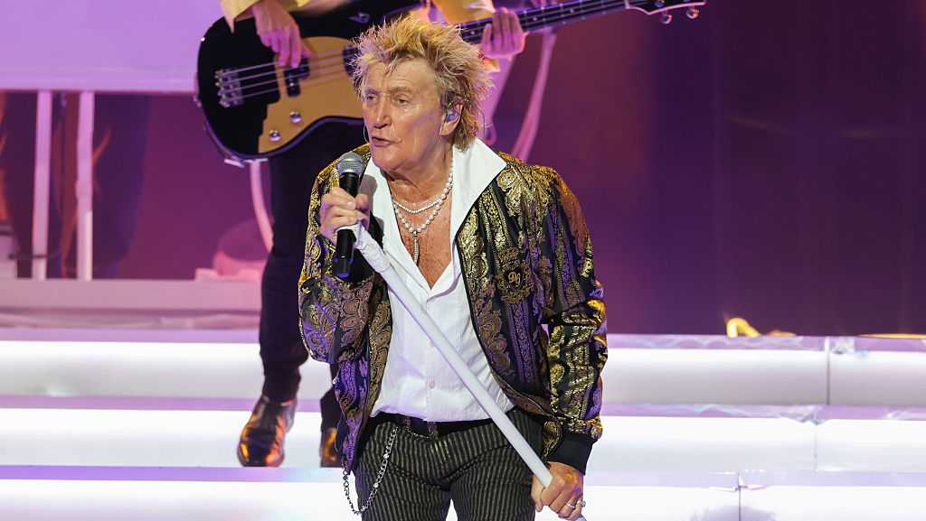 Rod Stewart cancels Iowa State Fair Grandstand concert after coronary procedure
