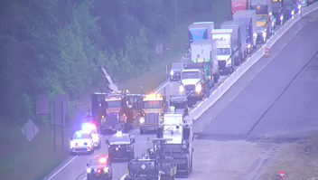 I-65 reopens in Clark County after box truck overturned