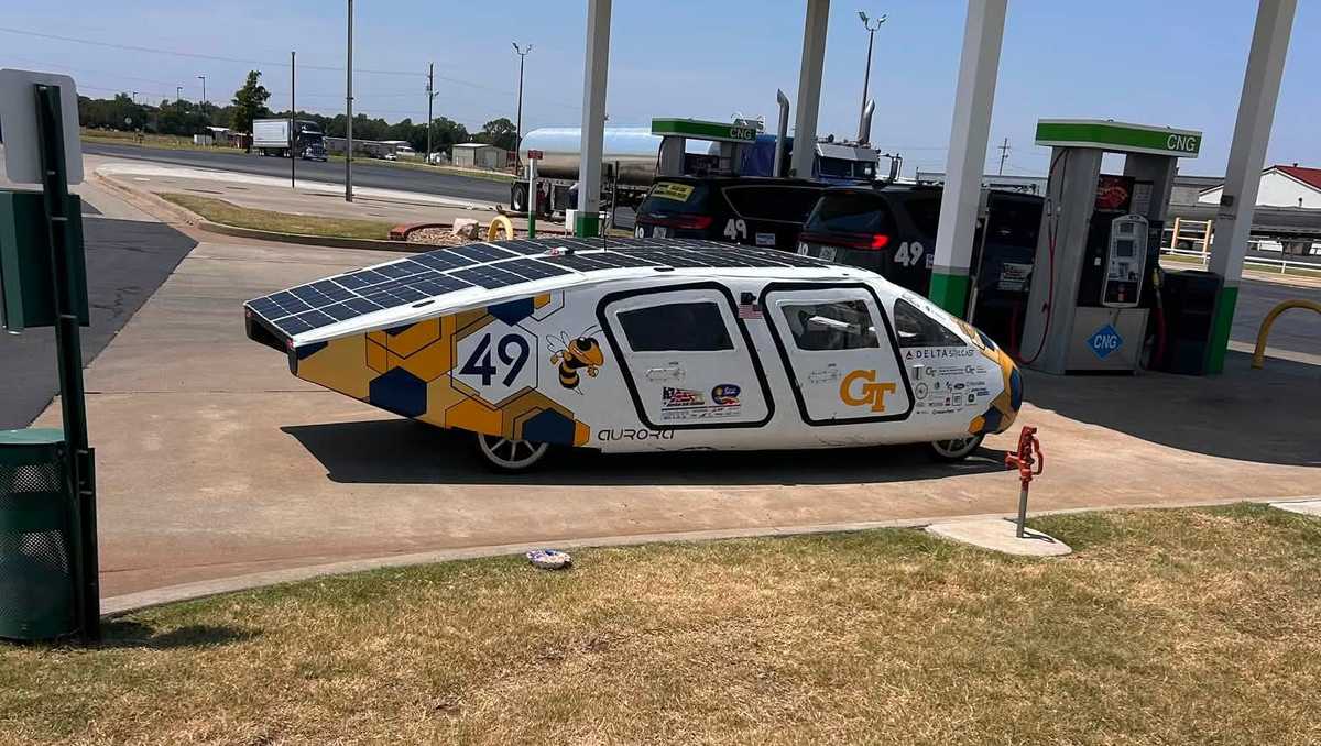 Georgia Tech students in solar-powered race car make Route 66 stop in Weatherford