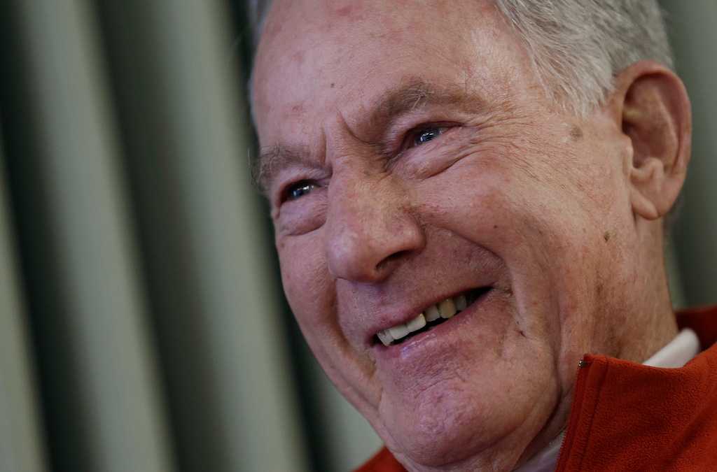 Jim Whittaker, the first American to summit Mount Everest, dies