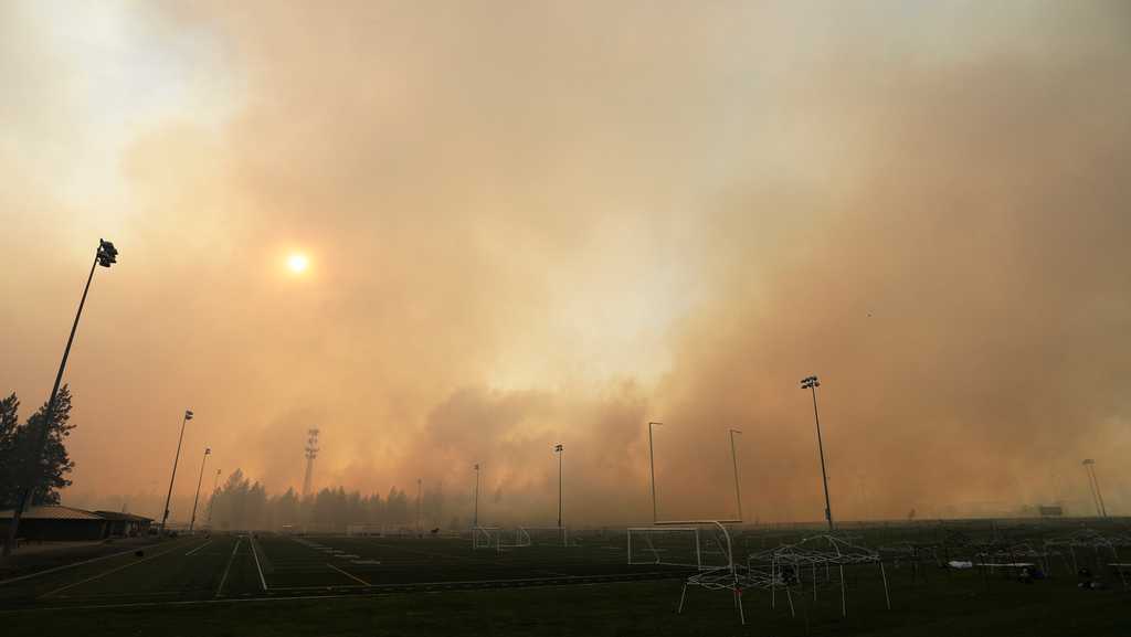 5,000 homes evacuated as Eastern Washington wildfires burn on