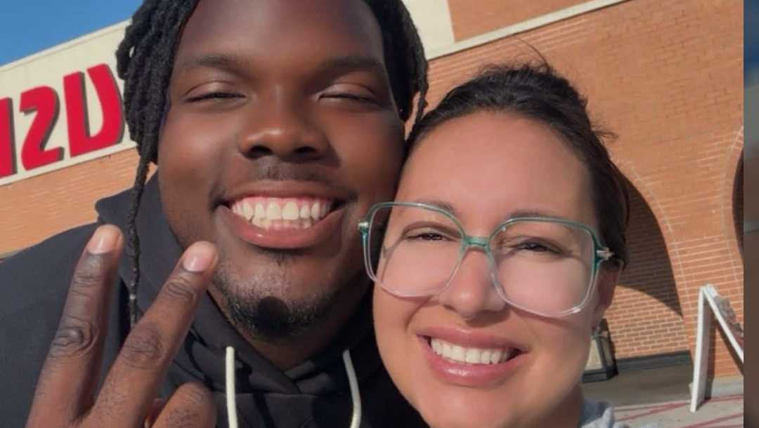 Saints rookie pays for woman's groceries in a good deed going viral