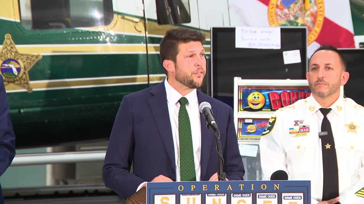 479 slot machines, nearly $300K seized in illegal gambling crackdown in Lee and Collier counties