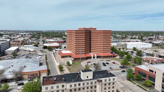 Oklahoma County sheriff challenges inmate transportation duties in lawsuit