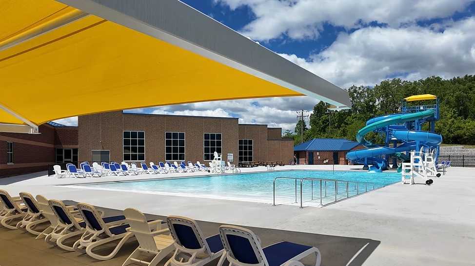 Middletown families make a splash at city’s first public pool access since 2009