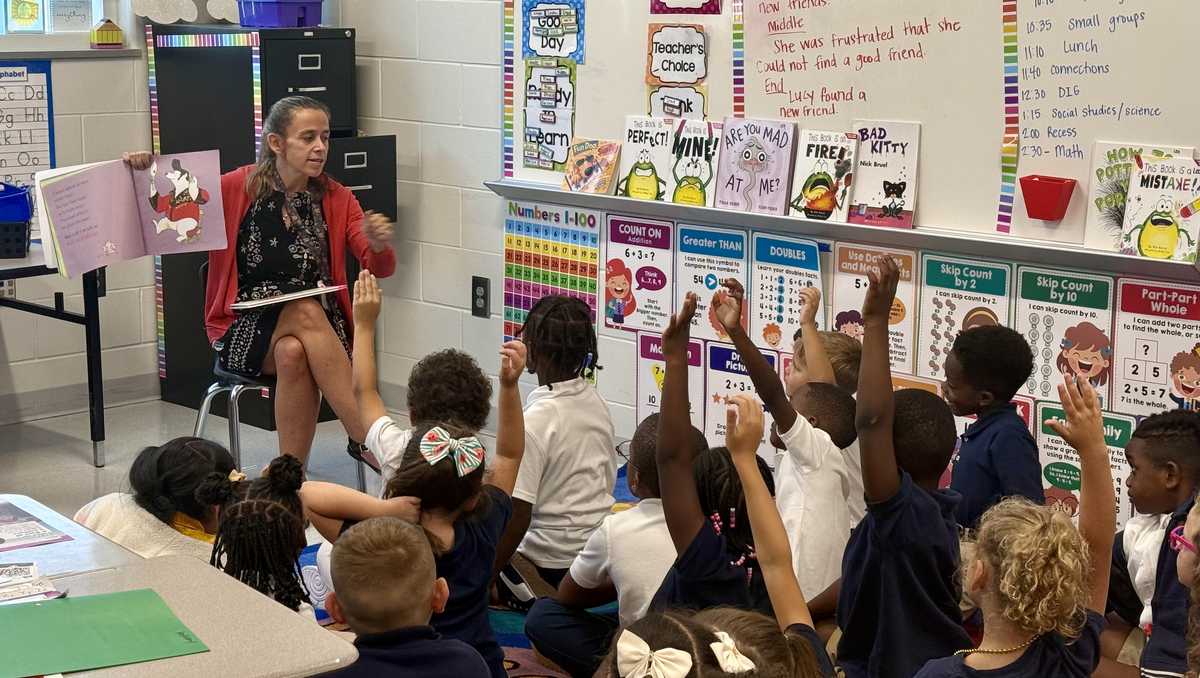 New Hampstead K-8's Katherine Lea inspires students through reading, lasting connections