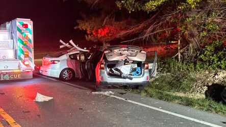 2 juveniles among 7 hospitalized after crash, fire officials say