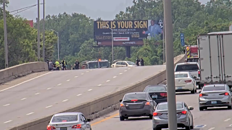 TRAFFIC: All lanes I-64 East blocked due to injury accident