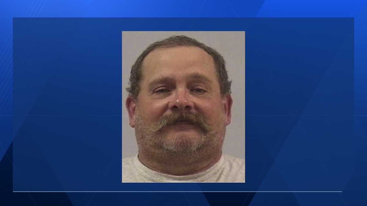 Iowa man in custody after alleged school board threat
