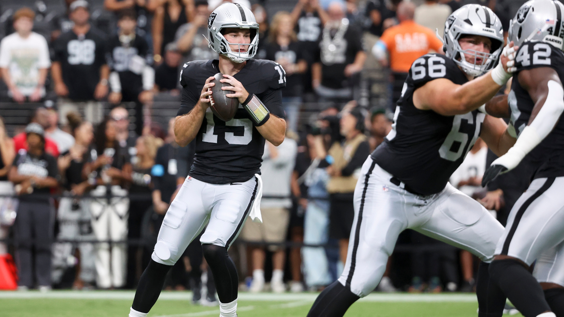 Former Indiana QB Fernando Mendoza makes Raiders debut details