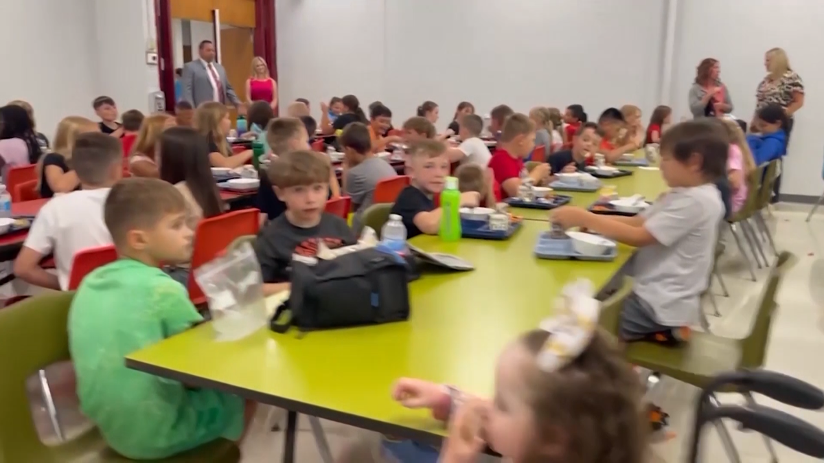 Oklahoma schools must create after-school programs to keep third meal funding