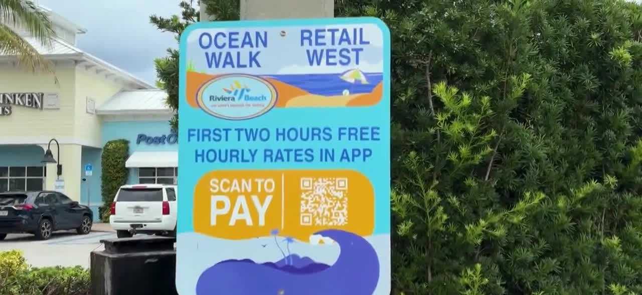 Singer Island paid parking program paused after councilman says he got ticket without parking