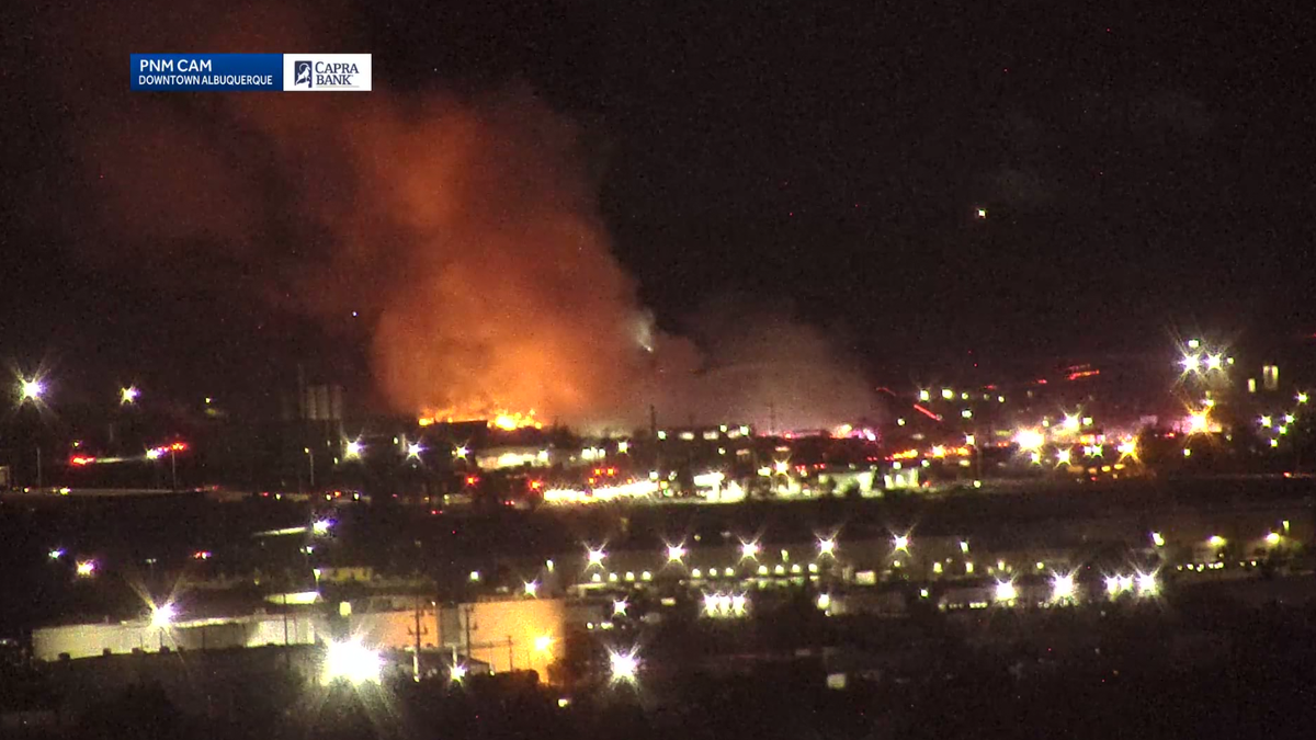 Recycling plant fire in South Valley triggers health alert